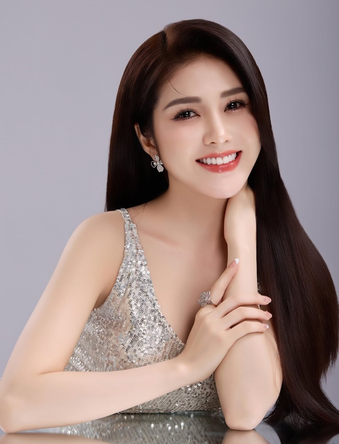 Mẫu doanh nhân 181