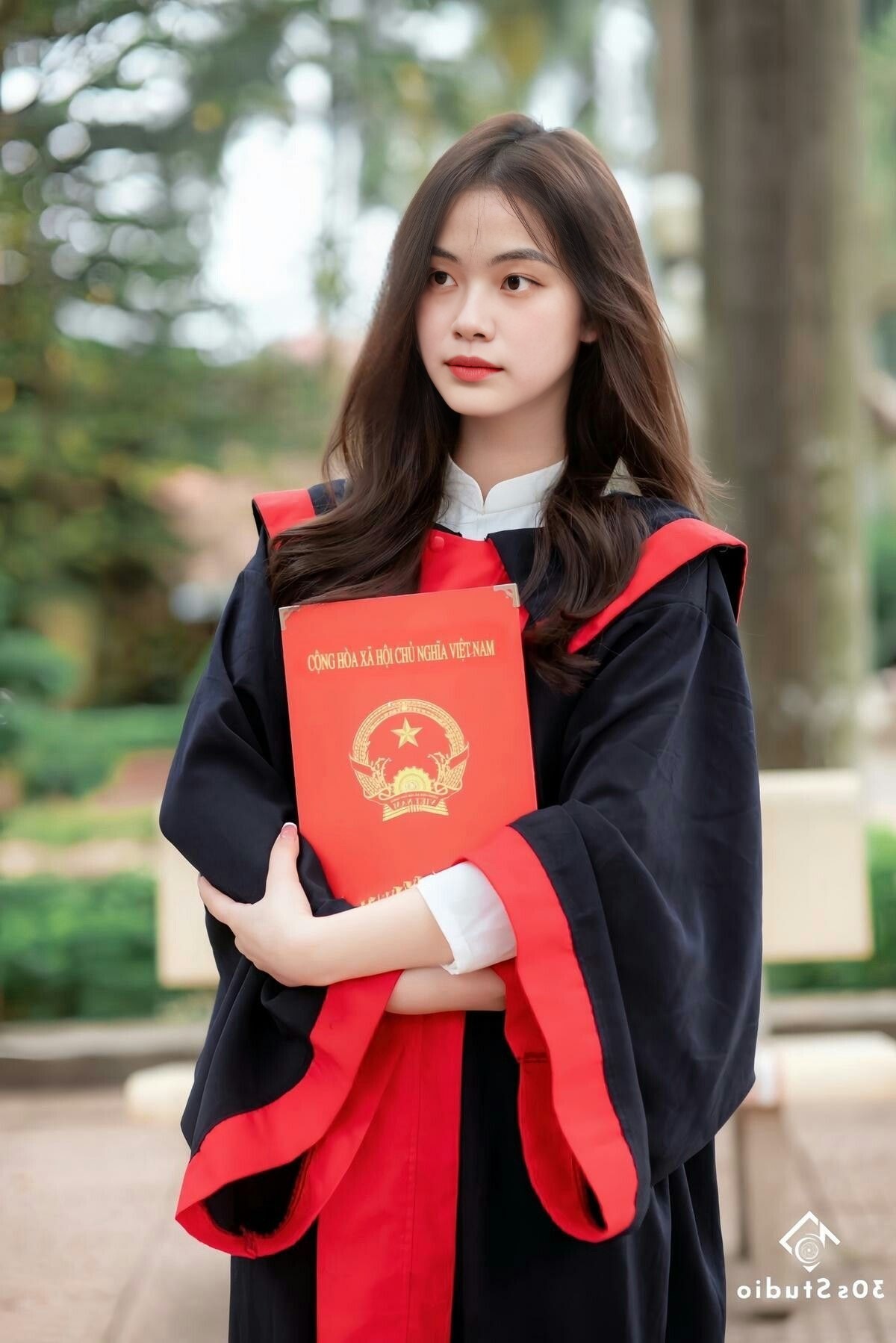 Mẫu cử nhân 01