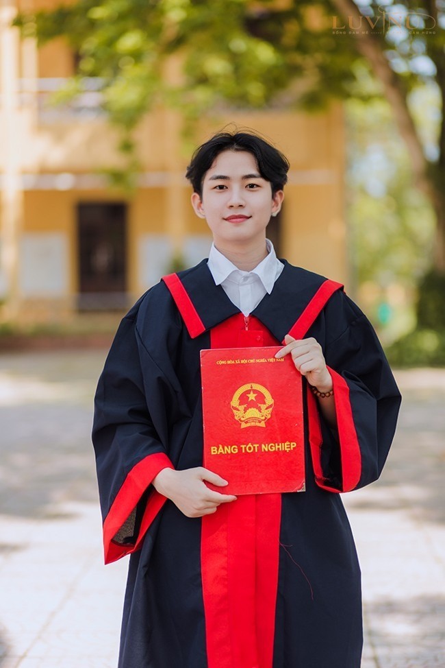 Mẫu cử nhân 03
