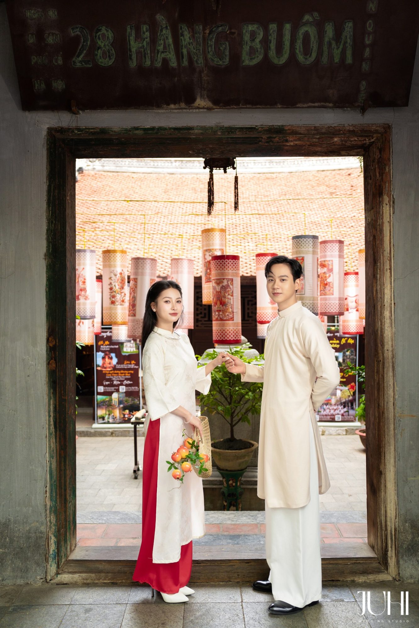 Mẫu cưới đôi 118