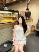Mẫu đi cf sang chảnh ☕️ 3 - ảnh tham khảo 4 cho Ghép ảnh theo mẫu