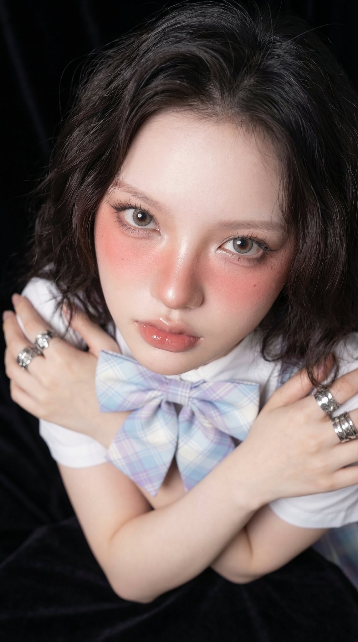 Chân dung nữ rõ nét, makeup nhẹ - Ảnh 2